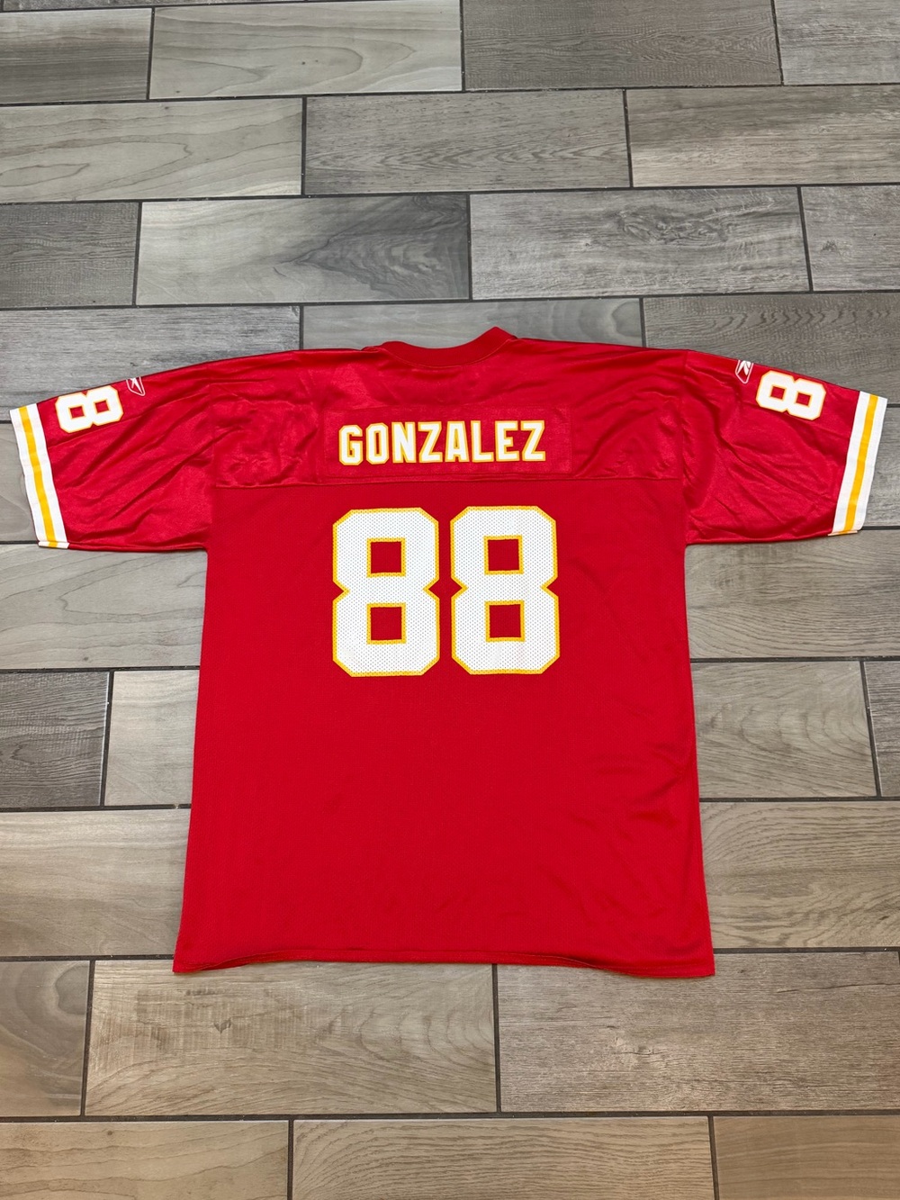 Vintage Kansas City Chiefs Tony Gonzalez 88 Reebok NFL Jersey